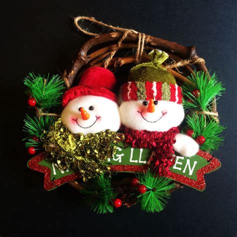 Welsh Christmas wreath decoration with snowmen - Welsh gifts with heart ...