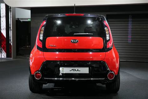 Pictures Of A Red-Black Kia Soul With SUV Accessory Kit | Kia News Blog