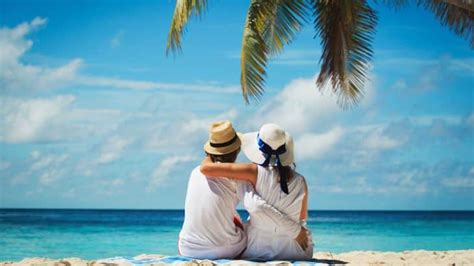 Best Honeymoon Resorts in Aruba | Beach Hotels & Resorts