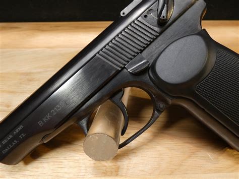 Russian Izhevsk IZH-70 Makarov – .380 ACP | D4 Guns