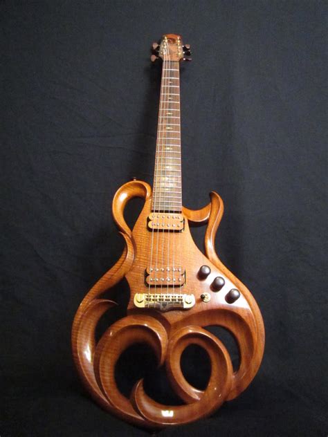 Rigaud Guitars Blog: The beautiful hand crafted Electric Guitar by Bob ...