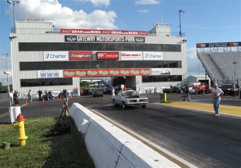 Gateway Motorsports Park is home for the Ratulowskis : Sports