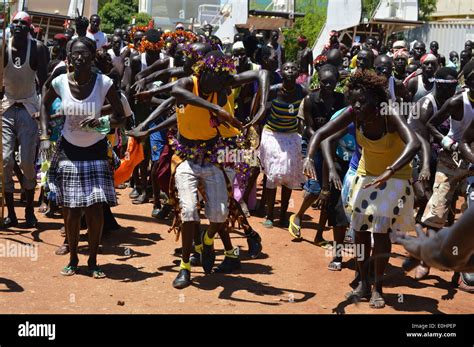 Juba, Jonglei, South Sudan. 13th May, 2014. Murle tribes people Stock ...