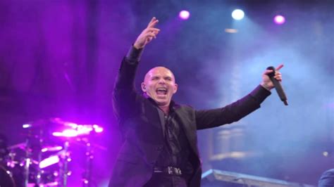 Pitbull - Rain Over Me - LIVE 2014 - HD - YouTube