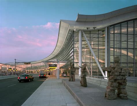 Toronto Pearson International Airport - Terminal 1