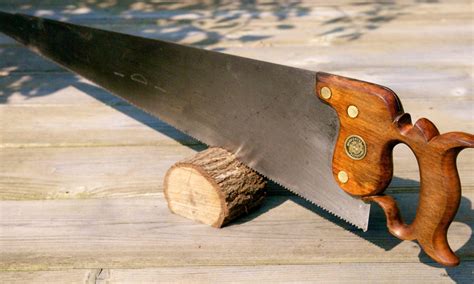 Antique handsaw restored and sharpened – Greyhound Toolworks