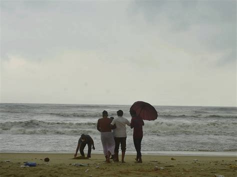 Chennai Weather Forecast | Chennai weather update: Heavy rainfall ...