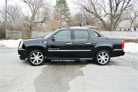 2007 Cadillac Escalade Ext Black 6. 2l Awd Completely Loaded With 22inch Rims