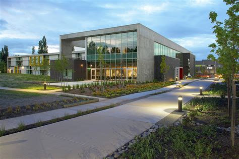 Advanced Technology Center, Bates TC | Forma