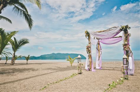 Costa Rica is the perfect setting for your wedding // Costa Rica es el ...