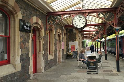 Britain's great railway stations ... | Railway, Railway station, Old ...