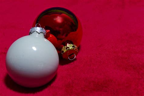 Red And White Christmas Ornaments Free Stock Photo - Public Domain Pictures