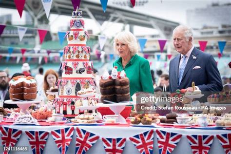 Big Lunch Photos and Premium High Res Pictures - Getty Images