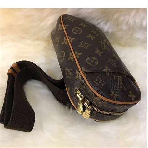 LOUIS VUITTON CHEST BAG FOR MEN, Men's Fashion, Bags & Wallets on Carousell