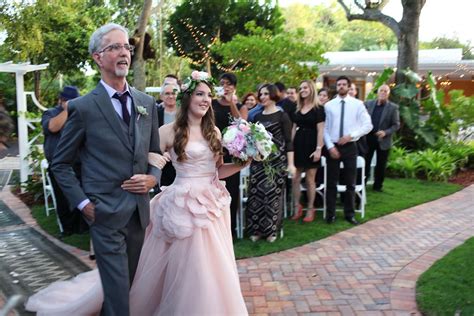 South Florida Backyard Wedding | Photo by Jipsy (thepinkrayg… | Flickr