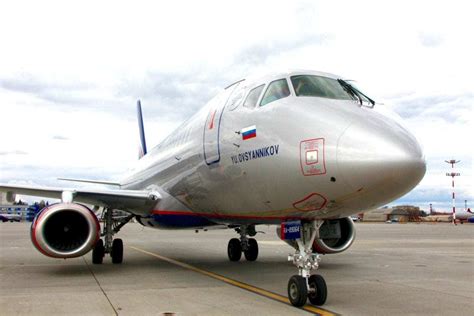 Aeroflot Superjet-100 Returns To Moscow Following Apparent ...