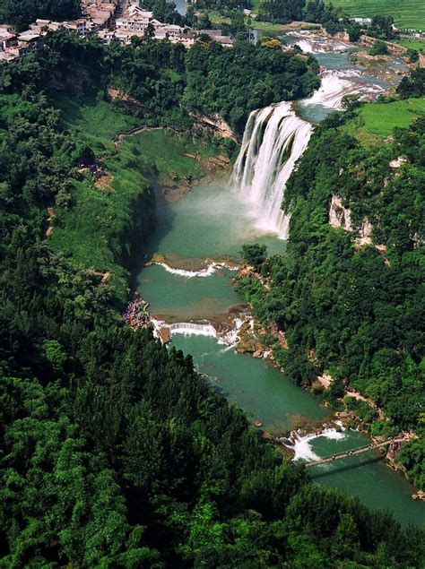 Full View of Huangguoshu Waterfall, Huangguoshu Waterfall Images, Huangguoshu Waterfall Pictures ...