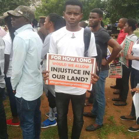 Protest In Abuja By Nigeria Immigration 2000 (pic) - Jobs/Vacancies - Nigeria