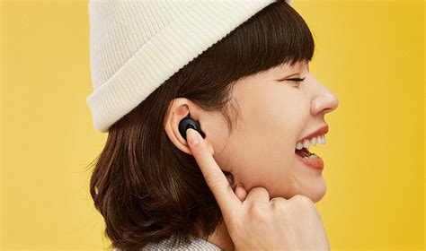 Realme's latest earphones are pint-sized, made for budgets – Pickr