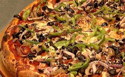 A Reopening for Little Pizza Paradise | The Source Weekly - Bend, Oregon