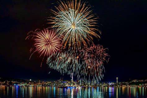 How to Celebrate Fourth of July in Seattle 2022 - Thrillist