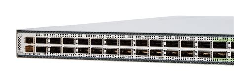 Cisco_nexus_9300_32-port_400G_switch - Cisco