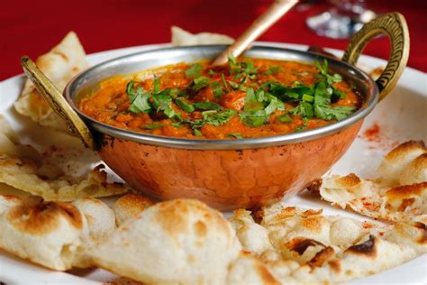 Your guide to understanding Indian curries and its different varieties