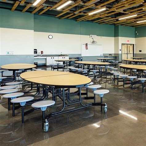 The cafeteria at Grand View Elementary features mobile NPS folding ...