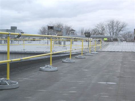 AccuFit Free Standing Safety Railing | Flat Roof Handrail System