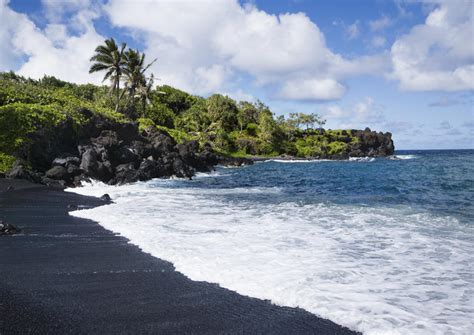 The 10 Best Waiʻanapanapa State Park Tours & Tickets 2020 - Maui | Viator