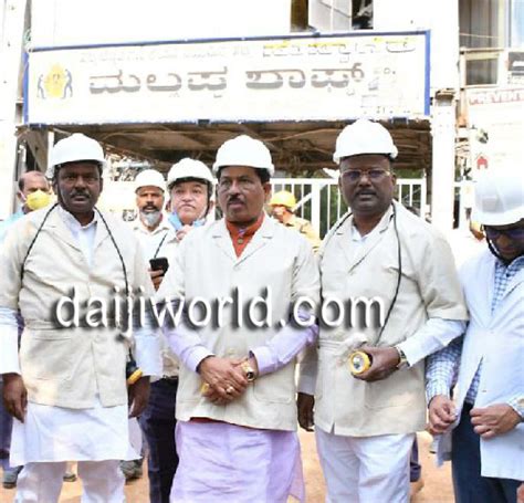 Bengaluru: Production at Hutti Gold Mines to be doubled: Minister ...