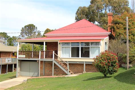 Denison Cottage Holiday Cottage Old Adaminaby Selwyn Accommodation Centre