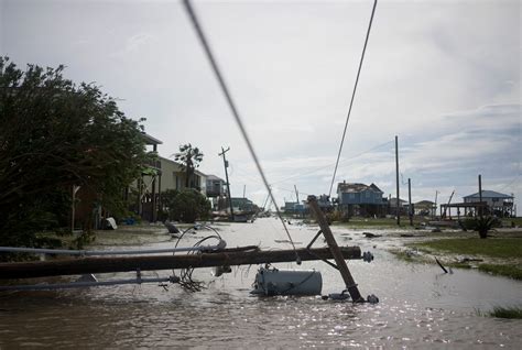 Hurricane Laura damage photos show aftermath in Louisiana, Texas