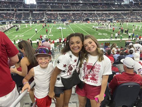 Mariah Musselman on Twitter: "Ready for some @RazorbackFB! Hogs by 90 🏈 ...