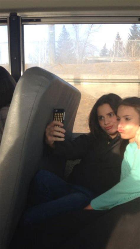 15 Duck Face Selfies Proving They're Not Quite Dead Yet :: FOOYOH ...