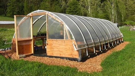 The Best DIY Hoop Greenhouse: Affordable 1-Day Project | Diy greenhouse ...