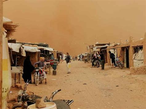 Trapped in desert, Rukban IDPs await International consensus - Enab Baladi