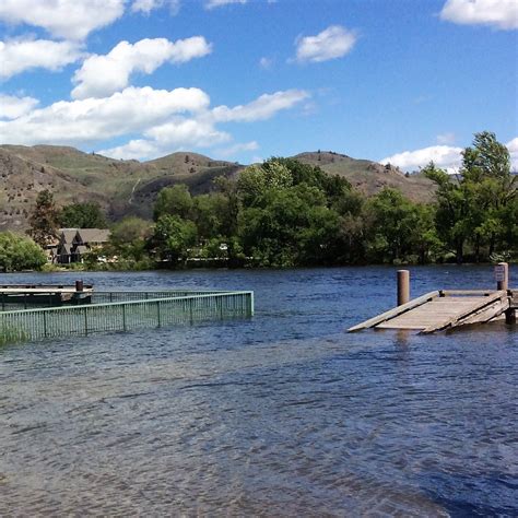 Flooding and Fire in the Osoyoos Lake Area | International Joint Commission