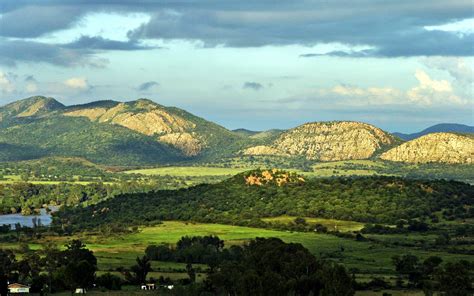 Vredefort Crater | Series 'Largest meteorite craters on Earth ...