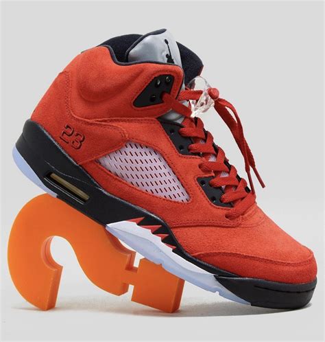 Air Jordan 5 Raging Bull Toro Bravo 2021 DD0587-600 Release Date - SBD