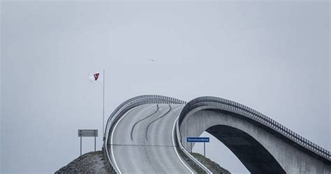 Pix Guru: Storseisundet Bridge in Norway