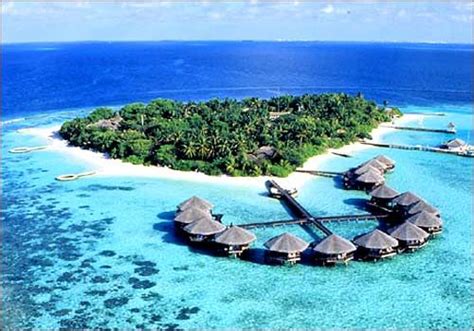 HOT DEAL TOUR PACKAGE TO AGATTI ISLAND BEACH RESORT, AGATTI & LAKSHADWEEP | Beautiful places to ...