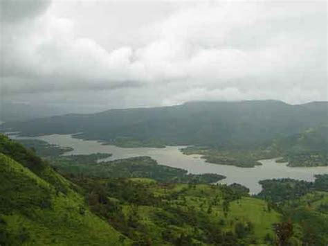 Koyna River is located in the district of Koynanagar in Maharashtra ...