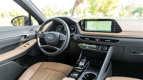 2020 Hyundai Sonata Interior: What We Like and Don’t Like