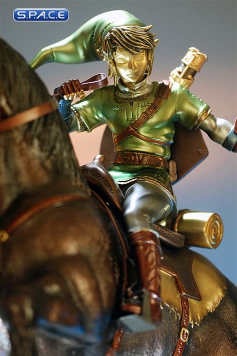 Link on Epona Statue Exclusive Version (Zelda - Twilight Princess)