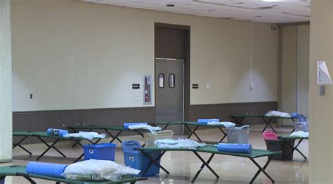 Warming center opens for men who are homeless - WBBJ TV