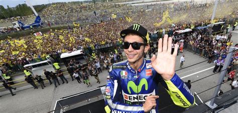 Valentino Rossi hints at car career upon retirement – GPxtra