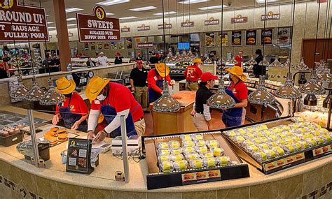 Buc-ee's will open its doors Monday in St. Augustine