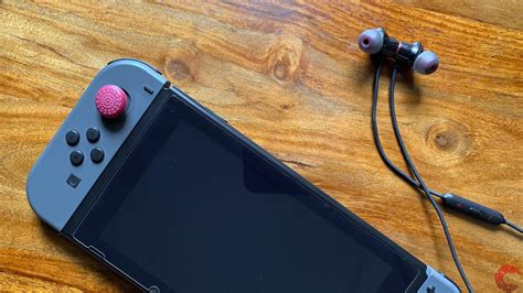 How to connect Bluetooth headphones to Nintendo Switch?