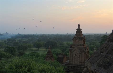 Bagan Sunrise 2 | Dreaming in Arabic